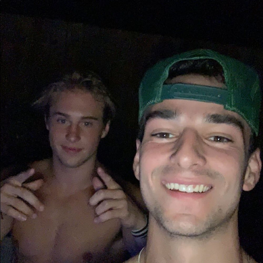 Meet your Posher, Sam